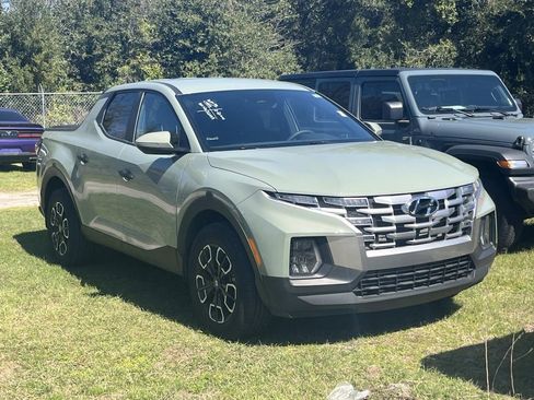 Used 2024 Hyundai Santa Cruz SEL image 2