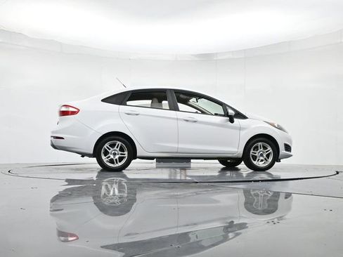 Used 2018 Ford Fiesta SE image 30