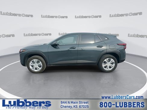 Used 2026 Chevrolet Trax LS FWD image 5