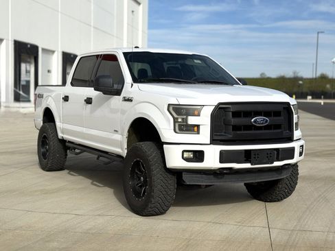 Used 2016 Ford F150 XLT w/ Trailer Tow Package image 3