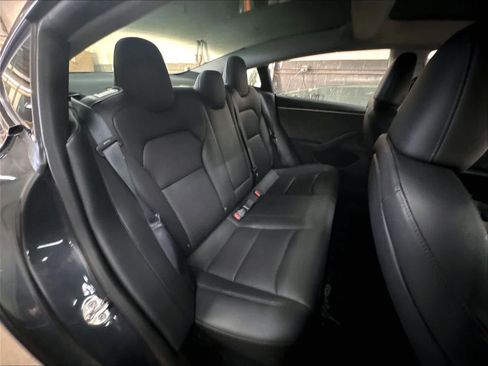 Used 2024 Tesla Model 3 Standard Range RWD image 29