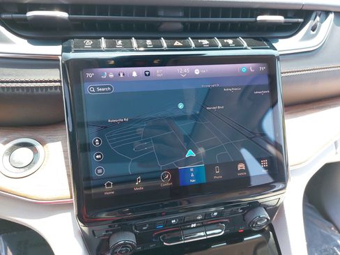 Used 2021 Jeep Grand Cherokee L Summit w/ Advanced Protech Group IV AWD/4WD image 26
