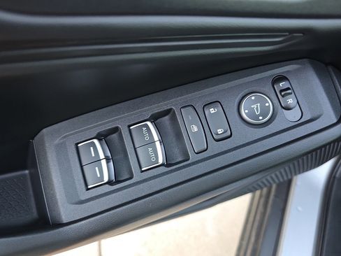 Used 2024 Honda Accord EX image 18