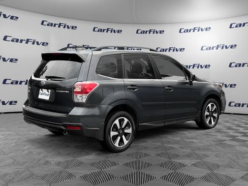 Used 2018 Subaru Forester 2.5i Limited AWD/4WD image 6