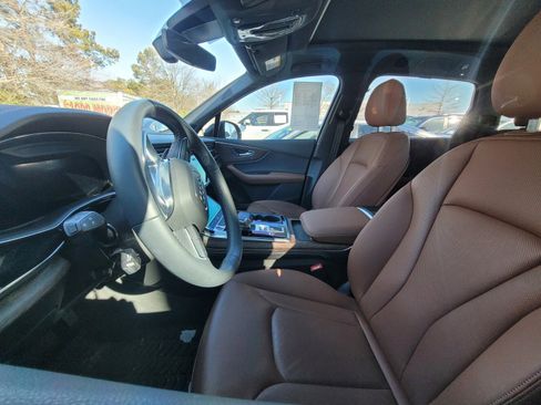 Used 2025 Audi Q7 3.0T Premium Plus image 9