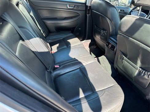 Used 2010 Hyundai Genesis 4.6 w/ Technology Pkg 5 image 19