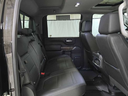 Used 2023 GMC Sierra 3500 Denali w/ Denali Black Diamond Edition image 15