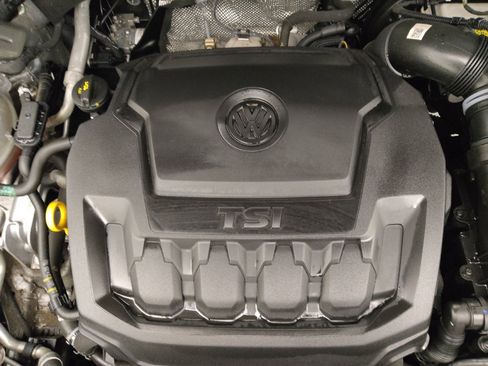 Used 2022 Volkswagen Tiguan SE w/ Panoramic Sunroof Package image 30