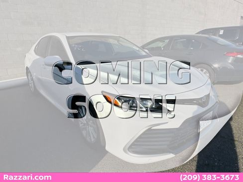 Used 2023 Toyota Camry LE image 1