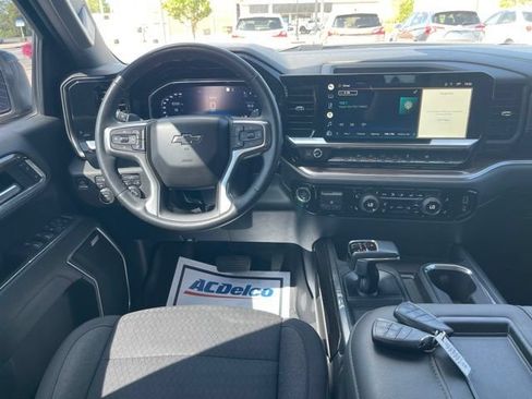 Used 2022 Chevrolet Silverado 1500 RST w/ Rally Edition AWD/4WD image 4