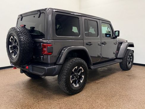 Used 2025 Jeep Wrangler Unlimited Rubicon w/ Safety Group AWD/4WD image 7
