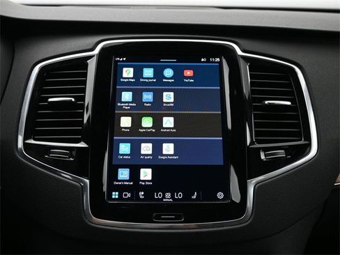 Used 2023 Volvo XC90 B5 Plus image 19