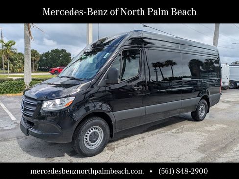 New 2025 Mercedes-Benz Sprinter 2500 image 1