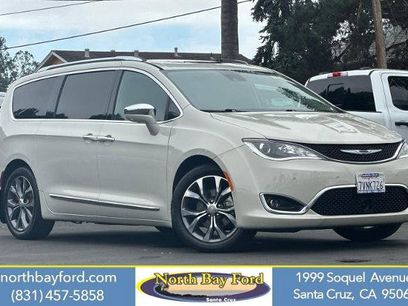 Used 2017 Chrysler Pacifica Limited