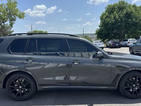 Used 2026 BMW X7 xDrive40i w/ M Sport Package AWD/4WD image 11