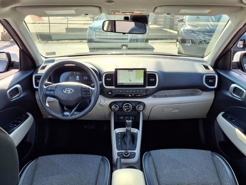 Certified 2023 Hyundai Venue Limited image 14