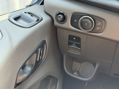 Used 2025 Ford Transit 350 XLT RWD image 21