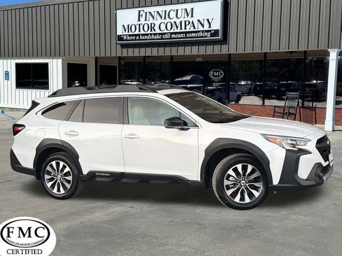 Used 2025 Subaru Outback Limited w/ Popular Package #2 image 1