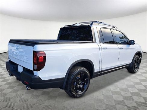 New 2025 Honda Ridgeline Black Edition image 2