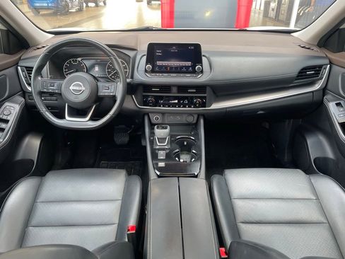 Certified 2023 Nissan Rogue SV w/ SV Premium B Package FWD image 11