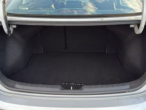 Used 2020 Hyundai Elantra Value Edition w/ Cargo Package (C1) image 27