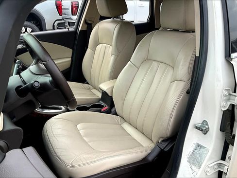 Used 2015 Buick Verano Leather w/ Experience Buick Package FWD image 7