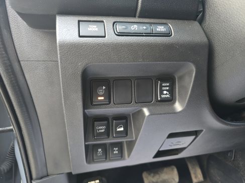 Used 2023 Nissan Frontier PRO-4X w/ Pro-4X Premium Package image 20