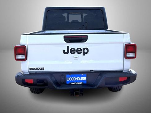Used 2023 Jeep Gladiator Sport AWD/4WD image 6