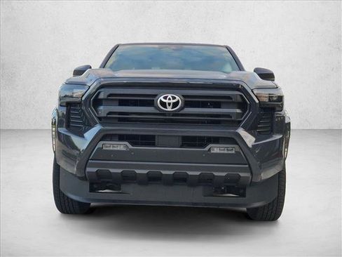 Used 2025 Toyota Tacoma SR5 w/ SR5 Upgrade Package AWD/4WD image 2