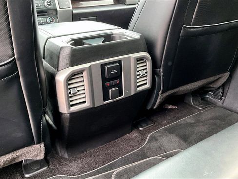 Used 2016 Ford F150 Platinum w/ Equipment Group 701A Luxury image 17