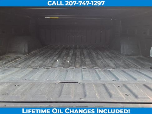 Used 2024 GMC Sierra 1500 AT4 w/ Technology Package image 10