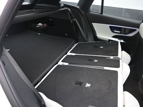 Used 2026 Mercedes-Benz GLC 300 image 27