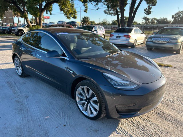 Used 2018 Tesla Model 3 Mid Range RWD image 1