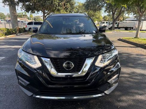Used 2020 Nissan Rogue SV w/ Premium Package AWD/4WD image 11