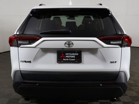 Used 2023 Toyota RAV4 XLE w/ Convenience Package image 11