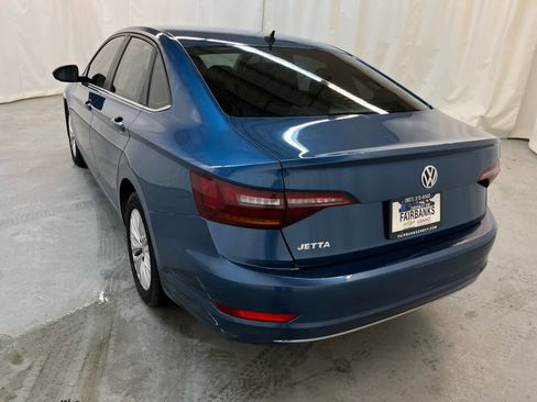Used 2019 Volkswagen Jetta S image 3