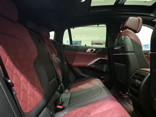 Used 2024 BMW X6 xDrive40i w/ Executive Package AWD/4WD image 20