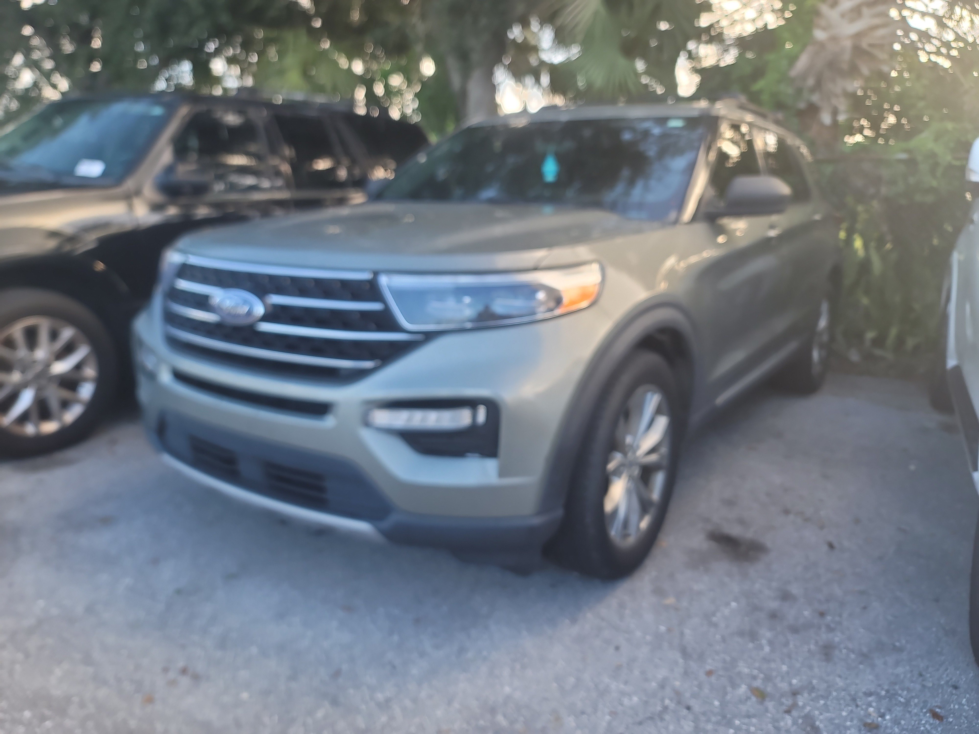 Used 2020 Ford Explorer XLT w/ Equipment Group 202A RWD image 1