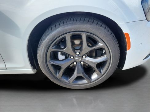 Used 2023 Chrysler 300 S RWD image 29