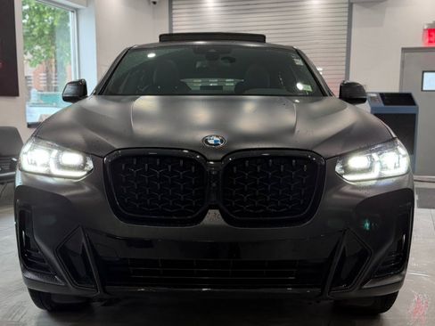 Used 2023 BMW X4 xDrive30i w/ M Sport Package AWD/4WD image 2