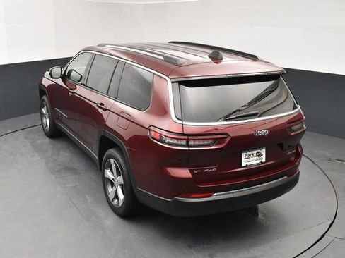 Used 2022 Jeep Grand Cherokee L Limited image 16