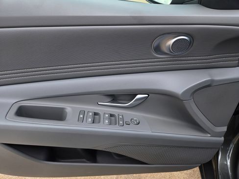 New 2026 Hyundai Elantra SEL Sport Premium FWD image 18