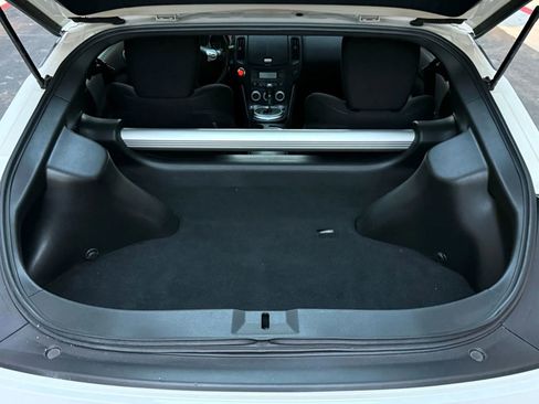 Used 2016 Nissan 370Z Coupe image 16