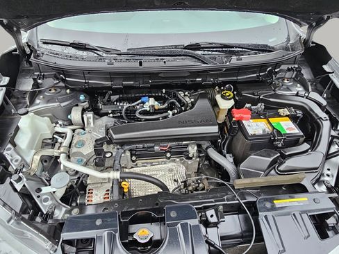 Used 2017 Nissan Rogue SL w/ SL Premium Package image 18