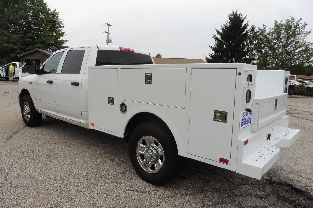 Used 2022 RAM 2500 Tradesman w/ Chrome Appearance Group RWD image 2