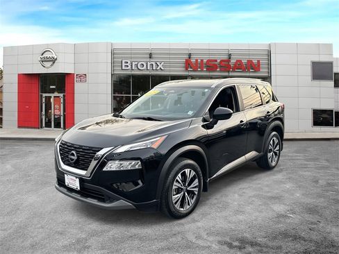 Used 2023 Nissan Rogue SV w/ SV Premium B Package image 4