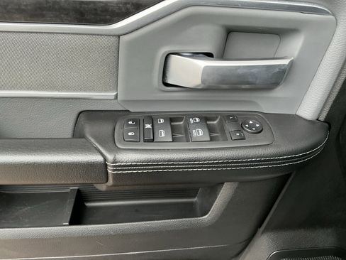 Used 2022 RAM 2500 Big Horn image 15