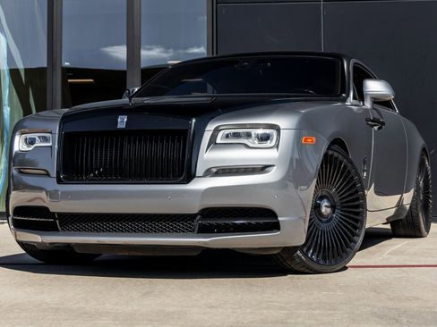 Used 2017 Rolls-Royce Wraith image 1
