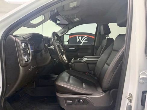 Used 2022 GMC Sierra 3500 SLT AWD/4WD image 9