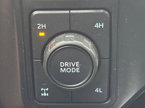 Used 2024 Ford F250 Lariat w/ Lariat Ultimate Package AWD/4WD image 35